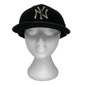 New York Yankees Baseball Cap Black Gold Adjustable Size Medium - Large M - L